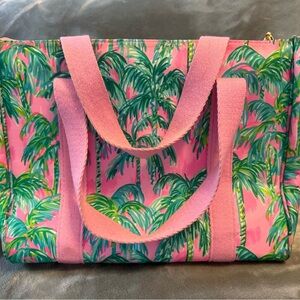 Lilly Pulitzer Tropical Pink Insulated Lunch Bag